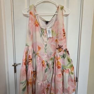 Torrid Size 0 (Size 12) Floral Romper With Pockets